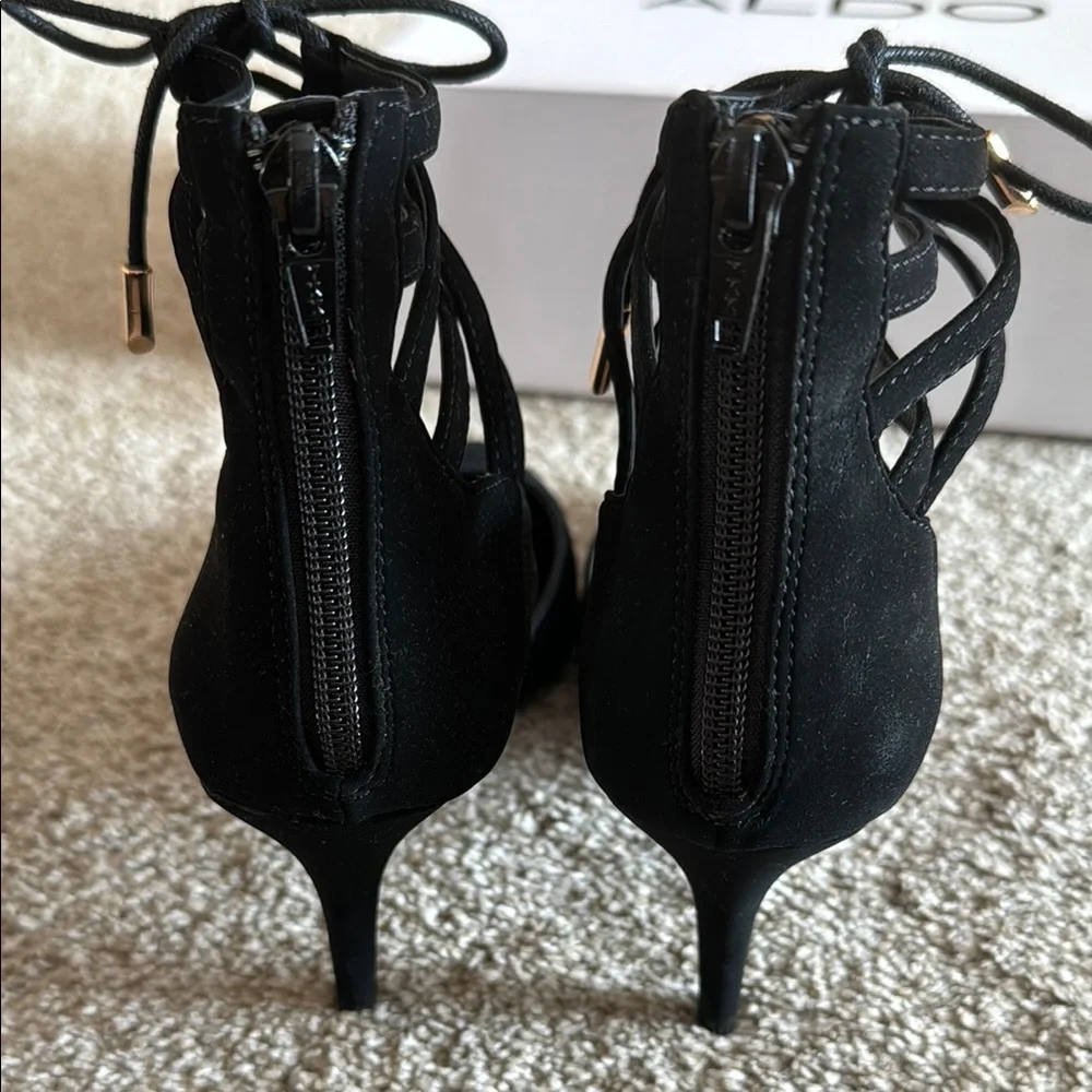 Aldo Black Heels with Stylish Design and Comfortable Fit - Picture 5 of 6